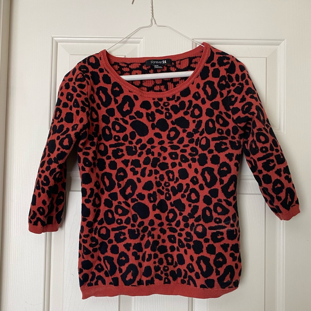 👏👏Orange animal print crop top sweater